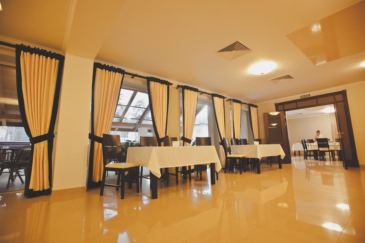 Viktoria Park Hotel بوتشا المظهر الخارجي الصورة
