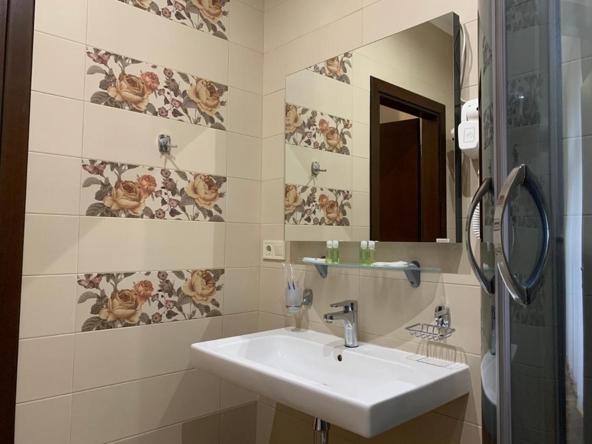 Viktoria Park Hotel بوتشا المظهر الخارجي الصورة